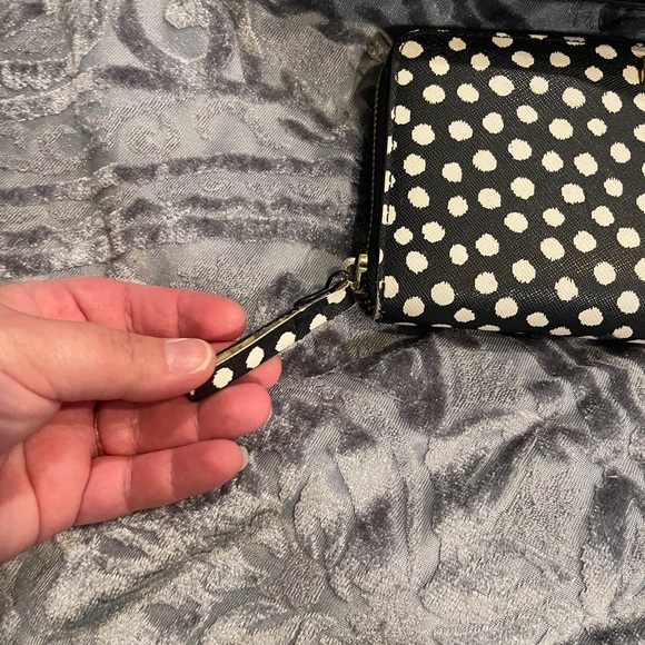 Kate spade polka dot handbag/shoulder strap accessory and matching wallet - Picture 4 of 10